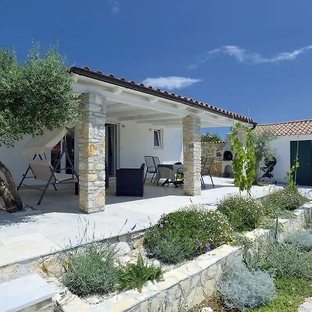 Holiday House Janko Vikendica *
